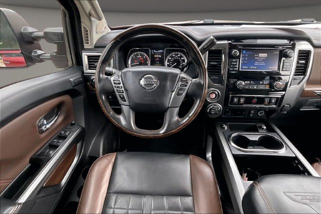 Used 2017 Nissan Titan Platinum Reserve AWD/4WD image 5