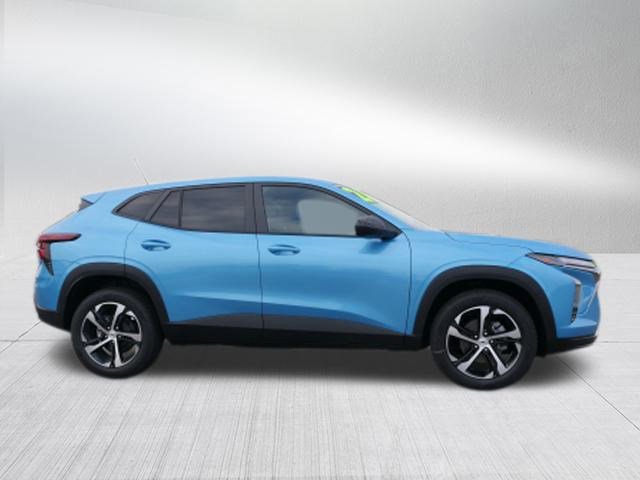 New 2026 Chevrolet Trax RS w/ Driver Confidence Package image 2