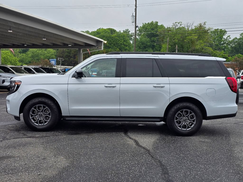 Used 2025 Ford Expedition Max Active RWD image 23