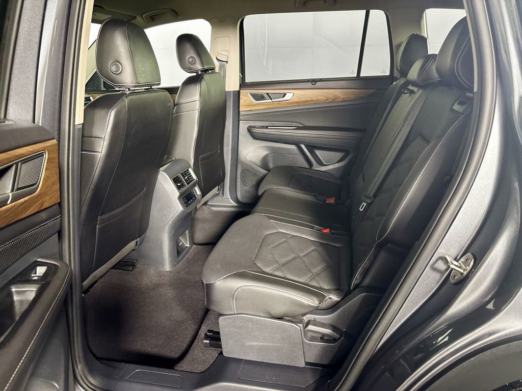 Certified 2024 Volkswagen Atlas SE image 19