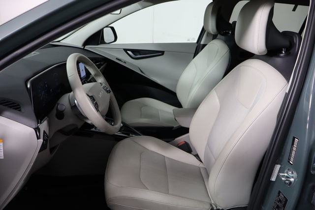 Used 2023 Kia Niro Wind FWD image 16