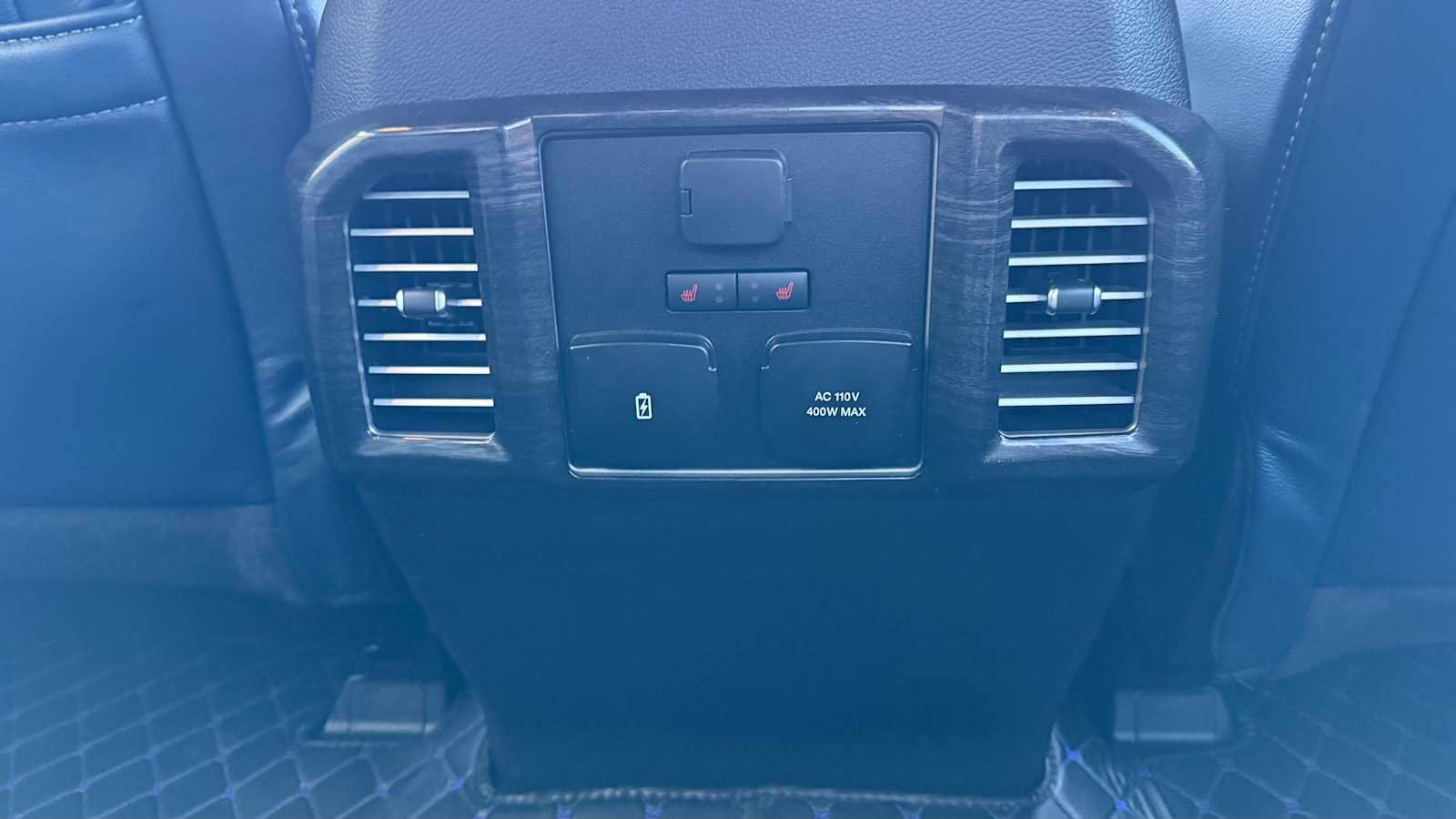 Used 2018 Ford F150 Limited w/ Trailer Tow Package image 9