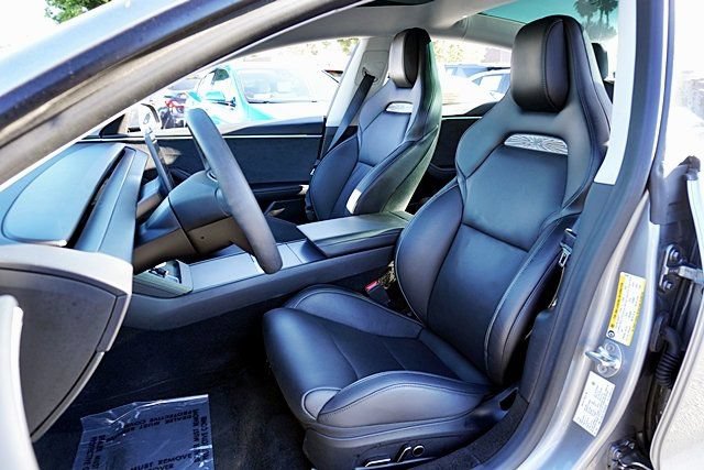 Used 2025 Tesla Model 3 Performance AWD/4WD image 16