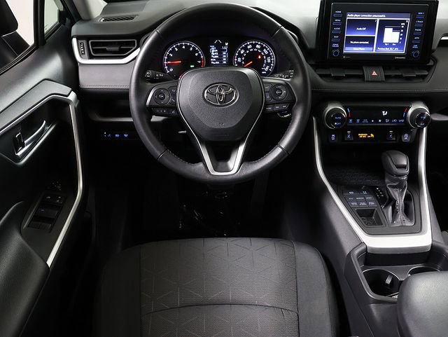 Used 2021 Toyota RAV4 XLE w/ Convenience Package AWD/4WD image 14
