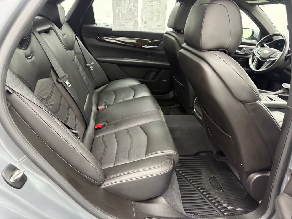 Used 2018 Cadillac CT6 Luxury w/ Active Chassis Package AWD/4WD image 38