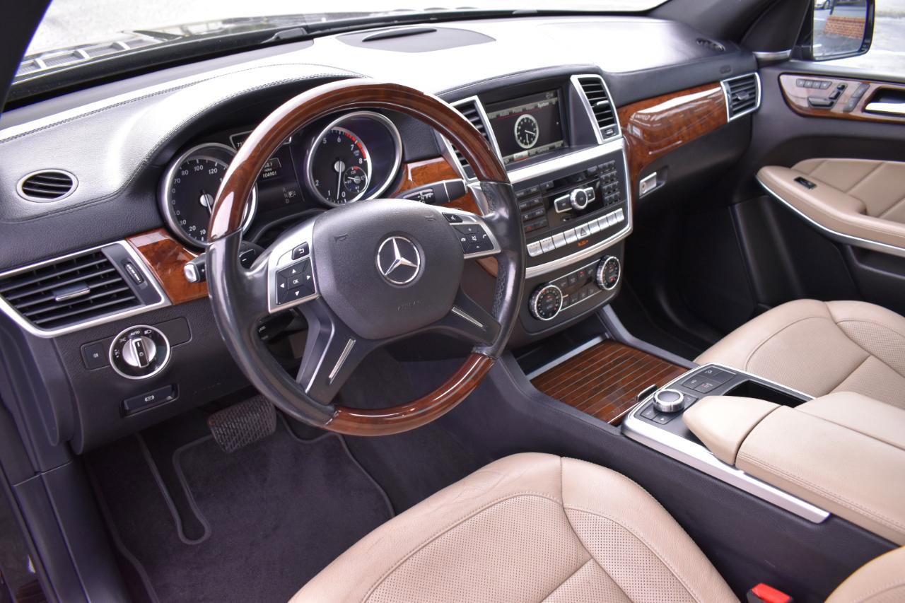 Used 2016 Mercedes-Benz GL 550 4MATIC image 10