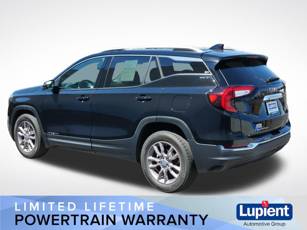 Used 2024 GMC Terrain SLT AWD/4WD image 10