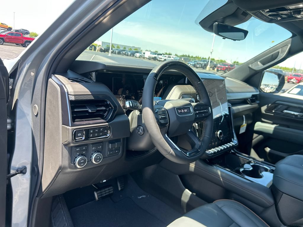 New 2026 GMC Yukon Denali Ultimate AWD/4WD image 19