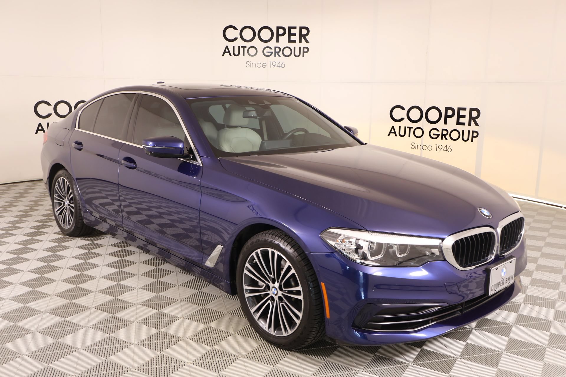 Used 2020 BMW 530i xDrive w/ Premium Package