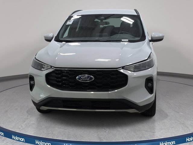 Certified 2025 Ford Escape ST-Line Select AWD/4WD image 2