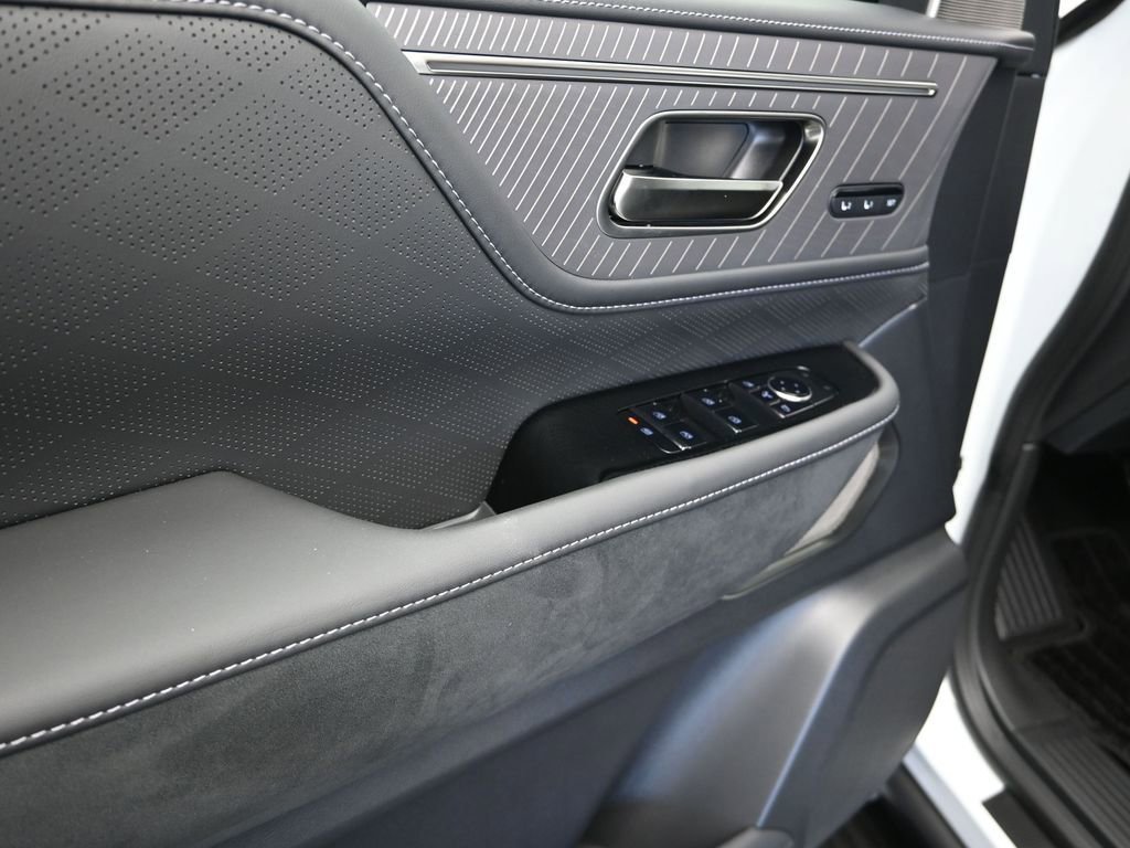 New 2026 INFINITI QX80 Autograph w/ Premium Cargo Package image 11