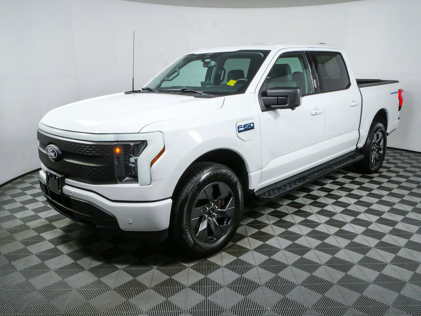 Used 2024 Ford F150 Lightning Flash AWD/4WD image 26