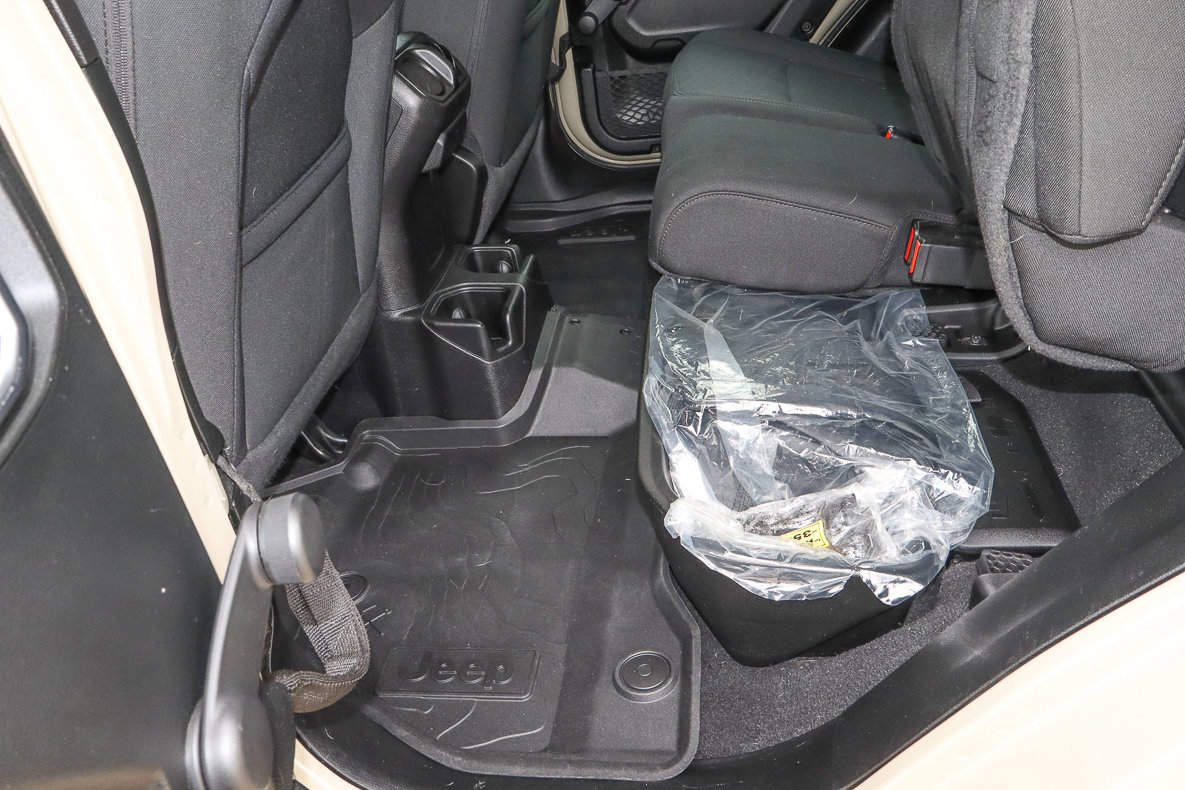 Used 2020 Jeep Gladiator Sport image 21