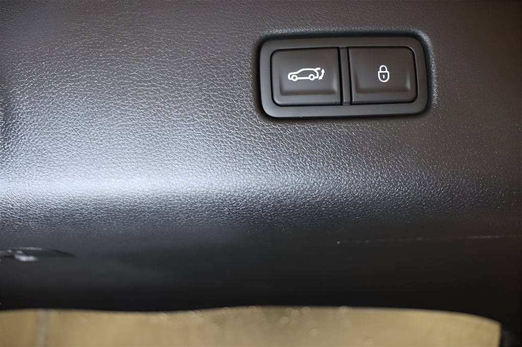 New 2026 Genesis GV70 2.5T Advanced AWD/4WD image 29