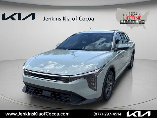 New 2026 Kia K4 FWD image 10