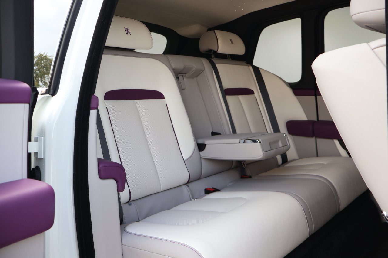 Certified 2024 Rolls-Royce Cullinan AWD/4WD image 18