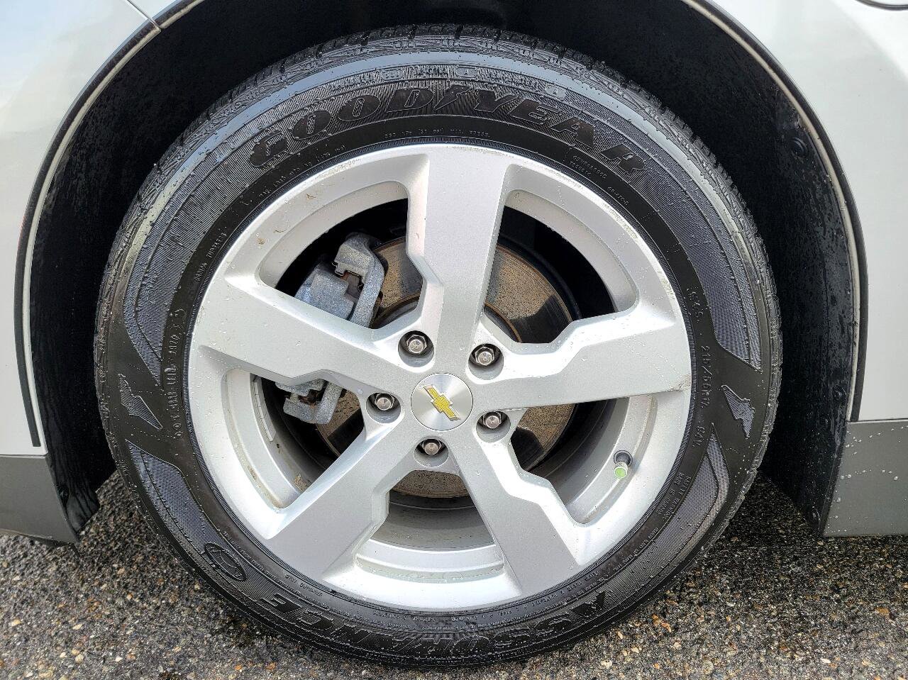 Used 2015 Chevrolet Volt Premium w/ Premium Trim Package image 13