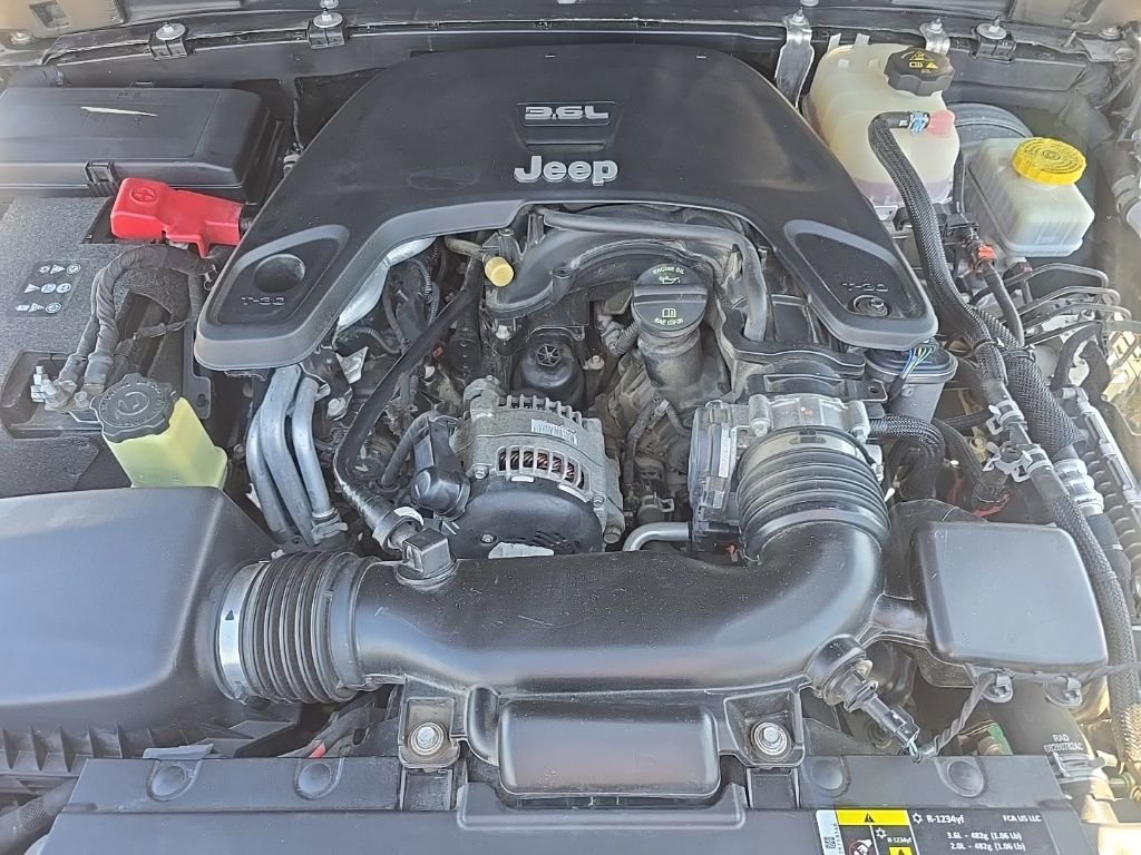 Used 2018 Jeep Wrangler Unlimited Sport S image 10