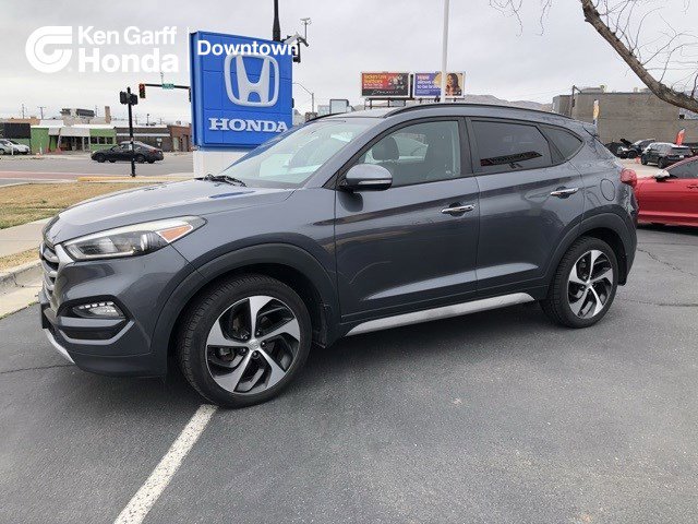 Used 2017 Hyundai Tucson Limited w/ Limited Ultimate Package 03