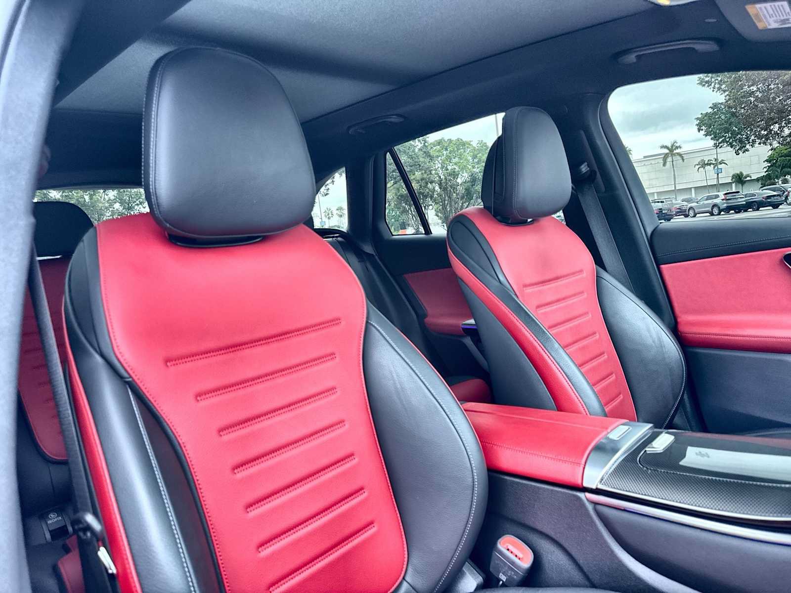 Used 2024 Mercedes-Benz GLC 43 AMG 4MATIC image 27