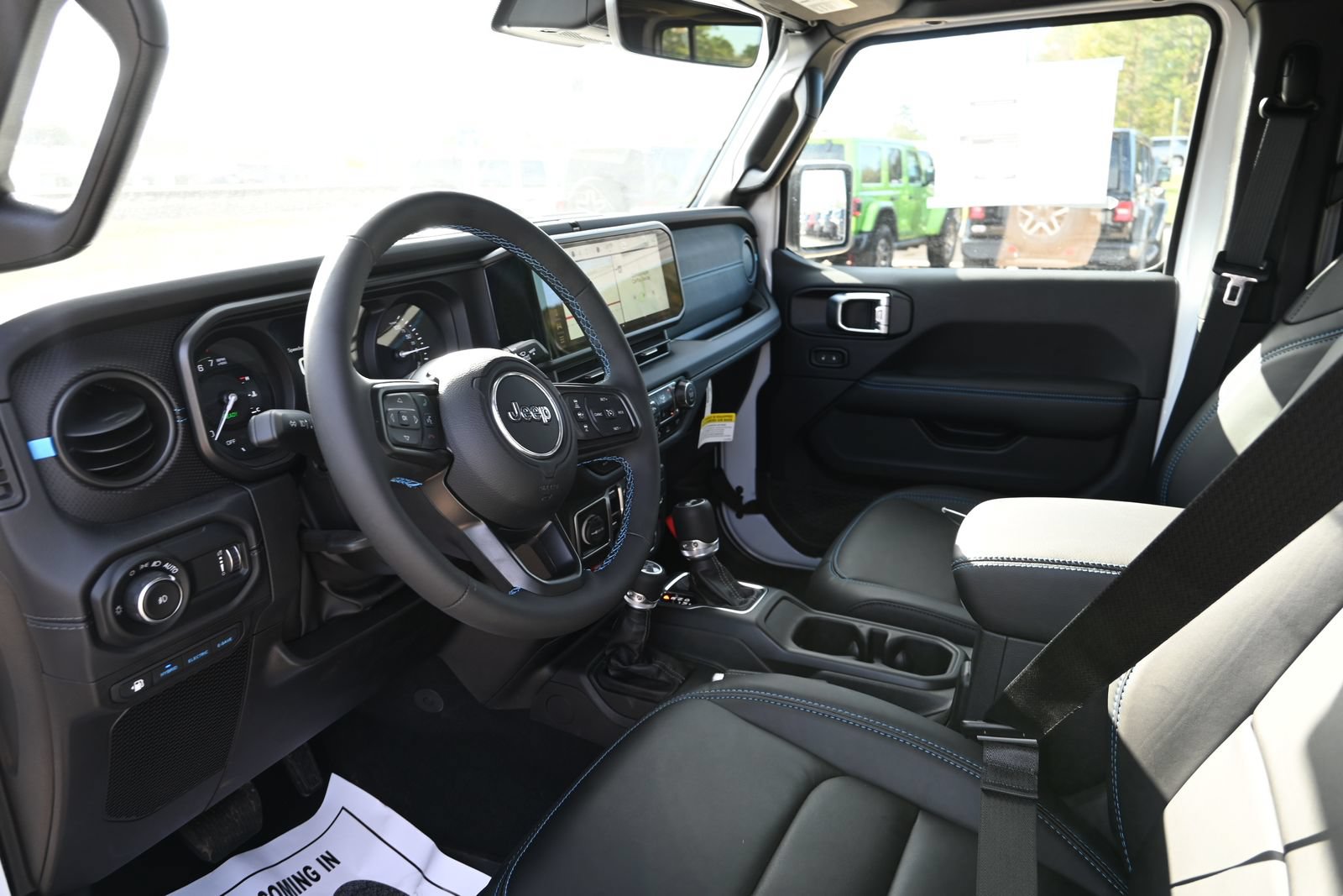New 2025 Jeep Wrangler Unlimited Rubicon 4xe w/ Safety Group AWD/4WD image 8