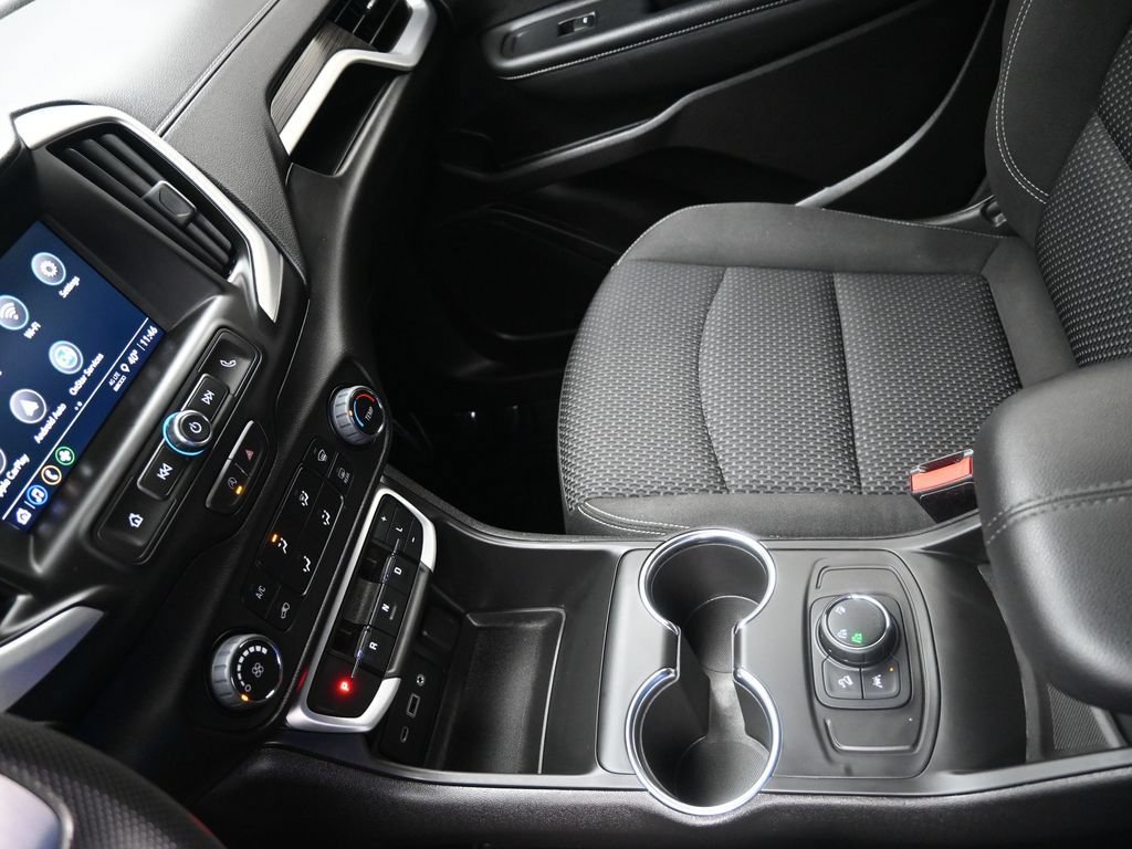 Used 2024 GMC Terrain SLE AWD/4WD image 21