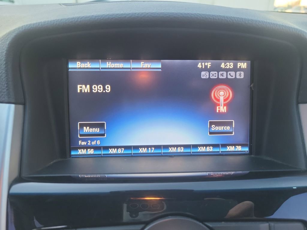 Used 2015 Chevrolet Cruze LT w/ Technology Package image 39