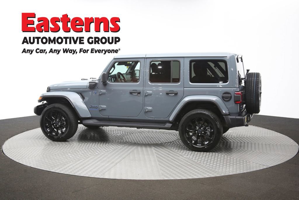 Used 2025 Jeep Wrangler Unlimited Sahara image 61