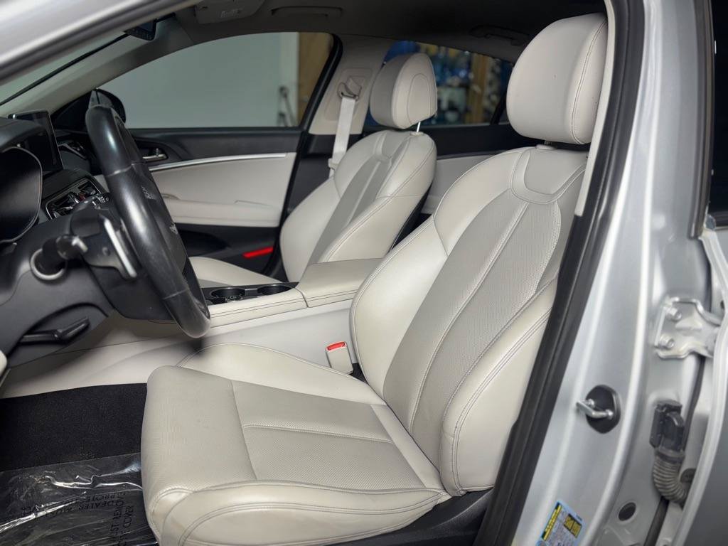 Used 2019 Genesis G70 2.0T Advanced RWD image 27