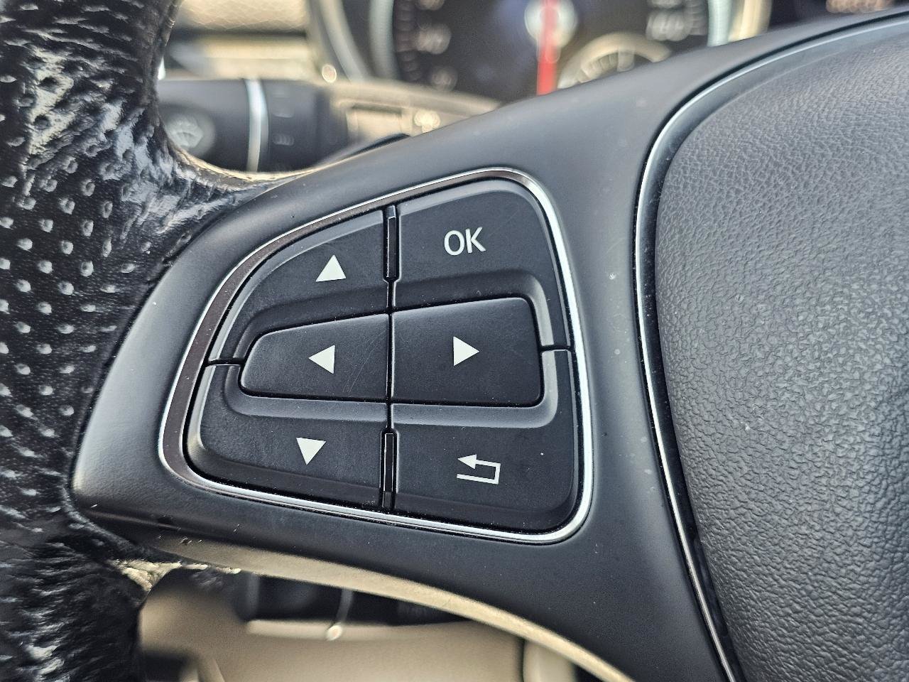 Used 2017 Mercedes-Benz GLE 350 4MATIC image 25