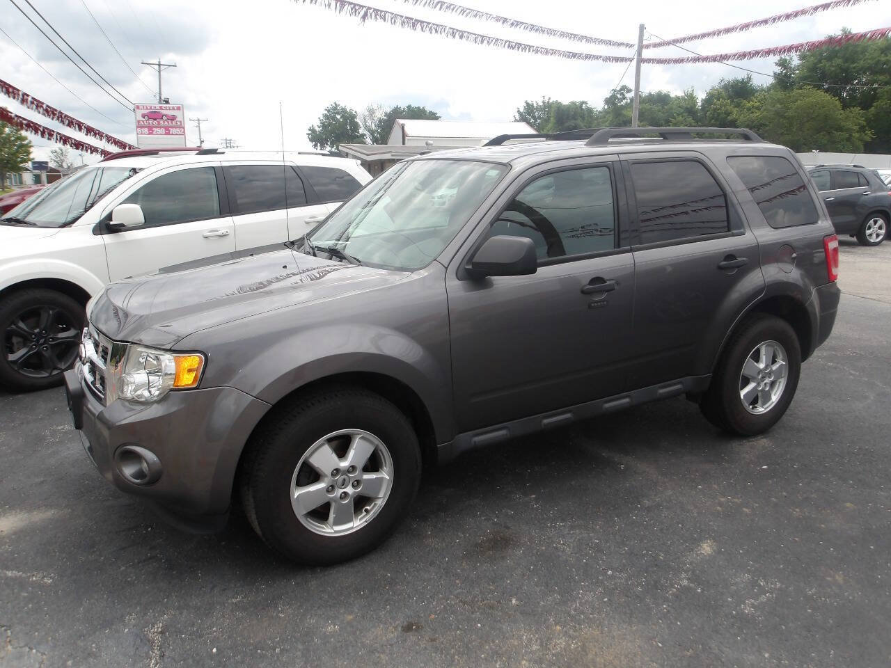 Used 2012 Ford Escape XLT FWD image 1