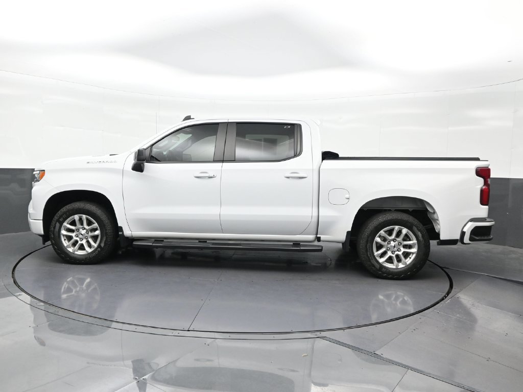 Used 2024 Chevrolet Silverado 1500 RST RWD image 2