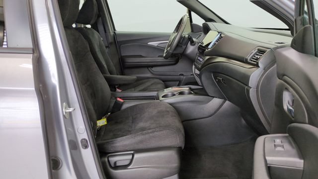 Used 2022 Honda Pilot Sport image 12