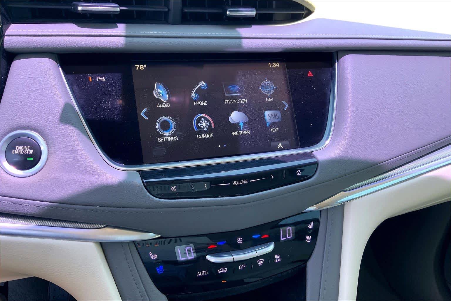 Used 2017 Cadillac XT5 Premium Luxury FWD image 34
