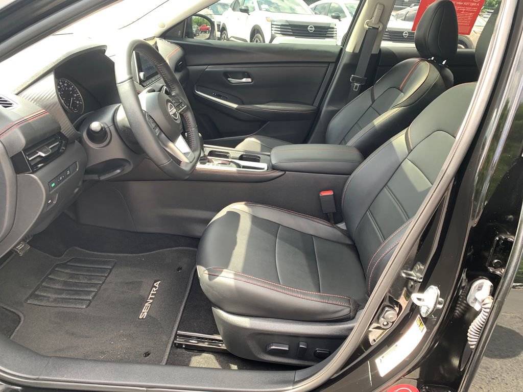 Used 2024 Nissan Sentra SR w/ SR Premium Package FWD image 18