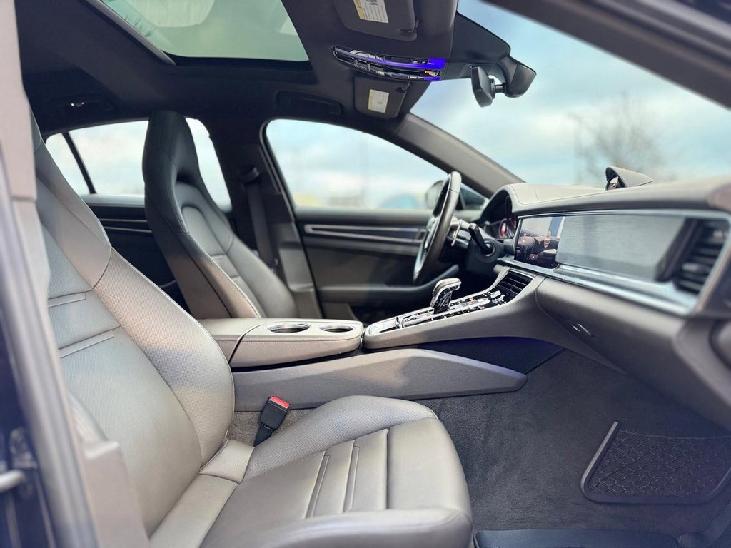 Used 2022 Porsche Panamera 4 Platinum Edition w/ Assistance Package image 22