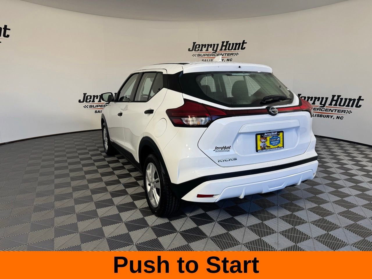 Used 2024 Nissan Kicks S image 8