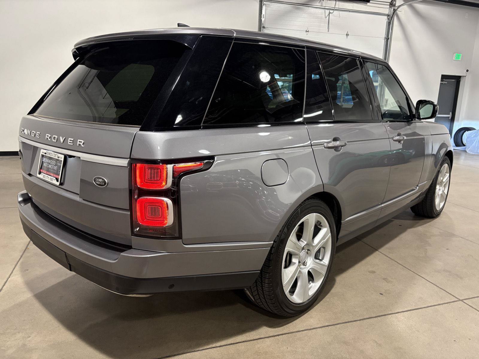 Used 2020 Land Rover Range Rover HSE AWD/4WD image 3