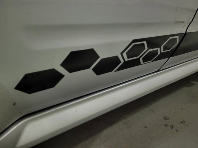 Used 2010 Mercury Mariner Premier image 16