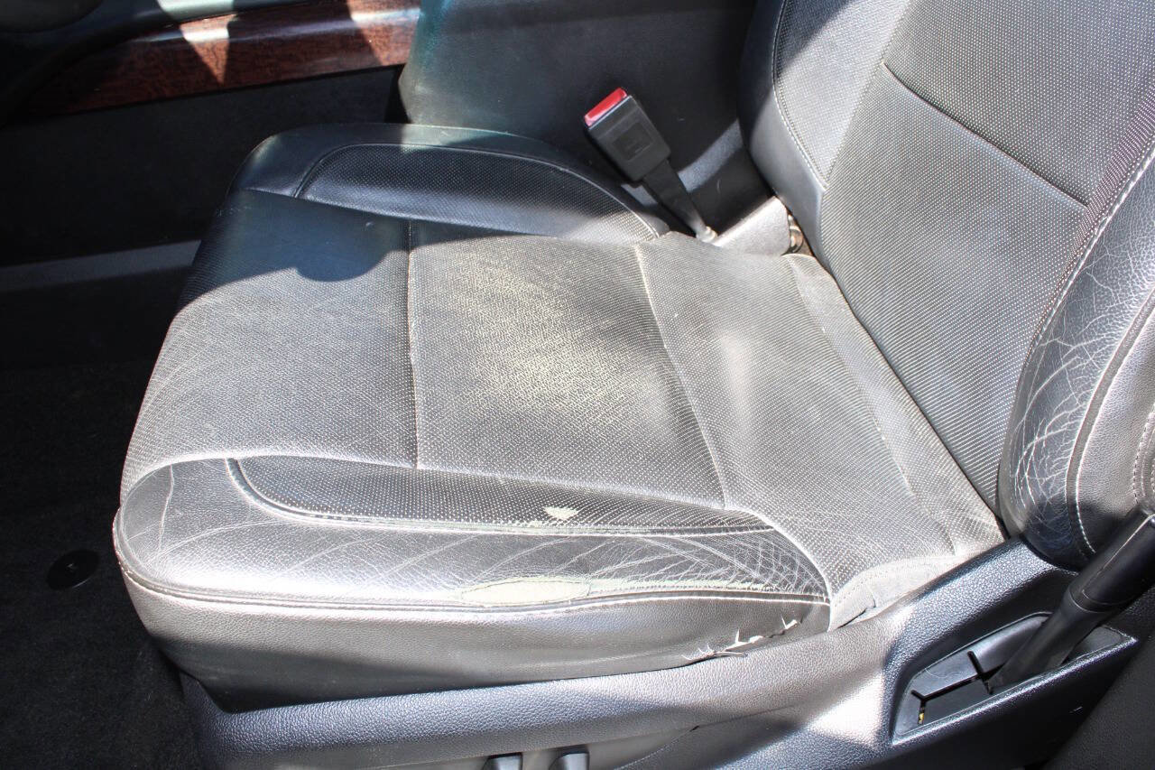 Used 2015 GMC Yukon XL SLT w/ Open Road Package image 15