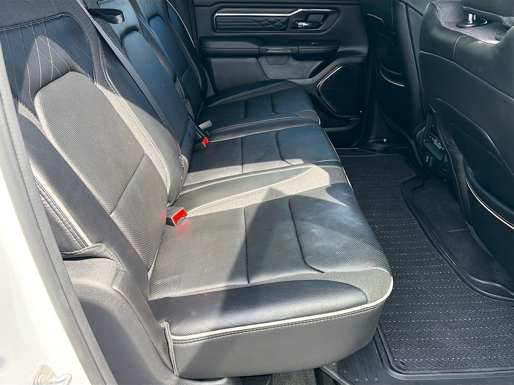 Used 2025 RAM 1500 Limited AWD/4WD image 32