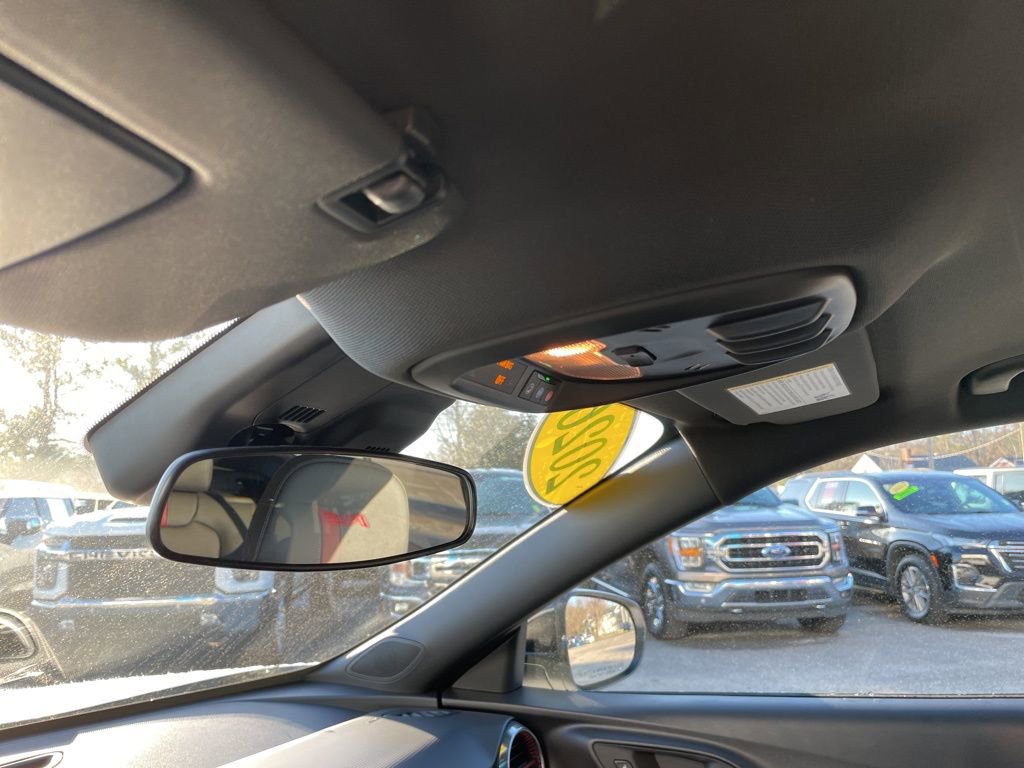 New 2026 Chevrolet Trax RS w/ Sunroof Package image 22