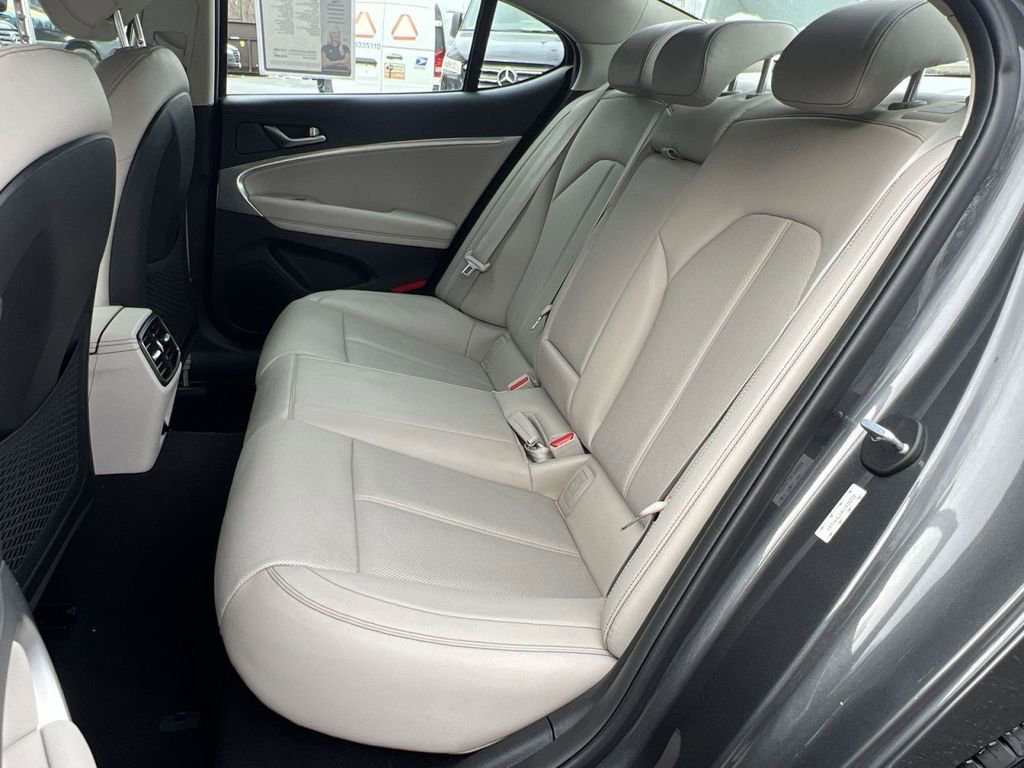 Used 2019 Genesis G70 2.0T Advanced image 23