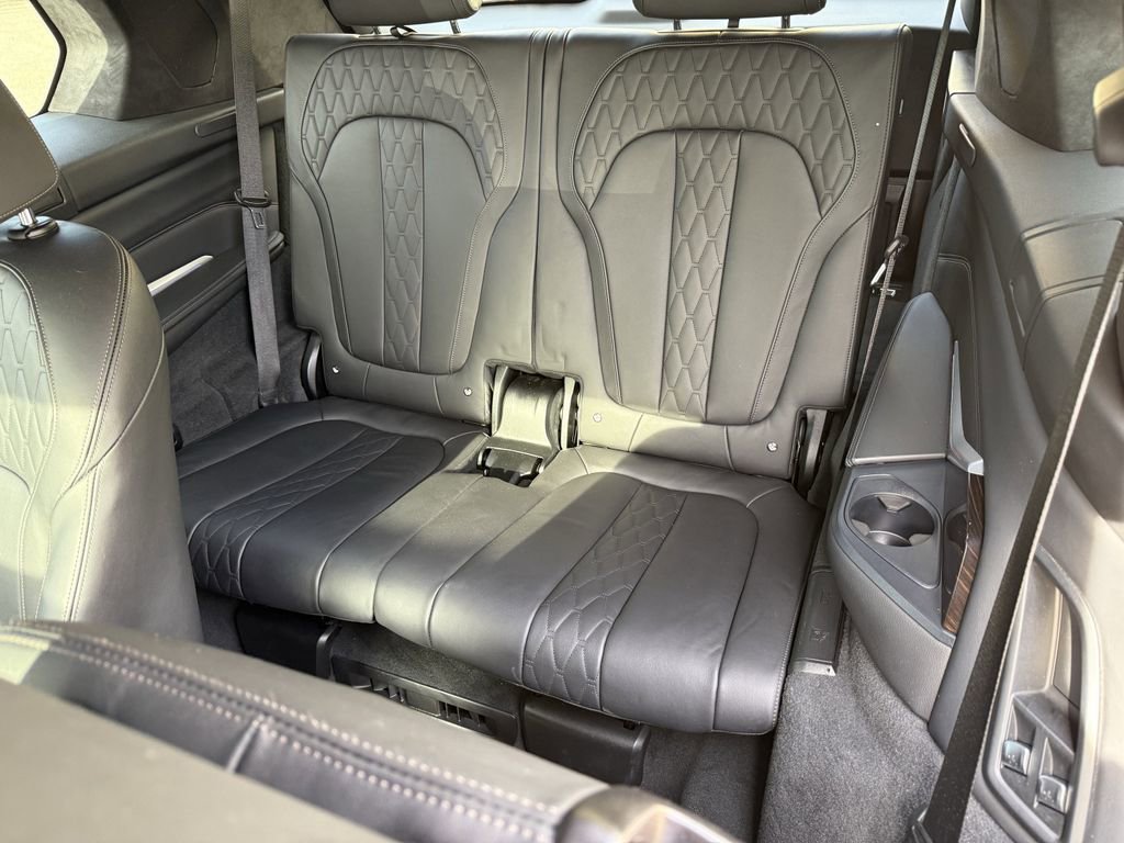 Used 2021 BMW X7 M50i w/ Cold Weather Package image 12