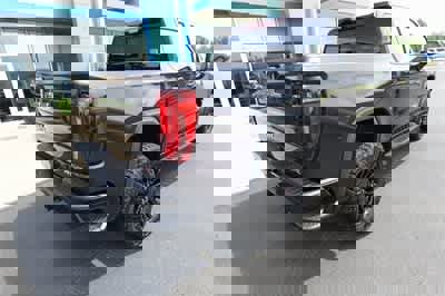 Used 2023 GMC Sierra 1500 AT4X image 3