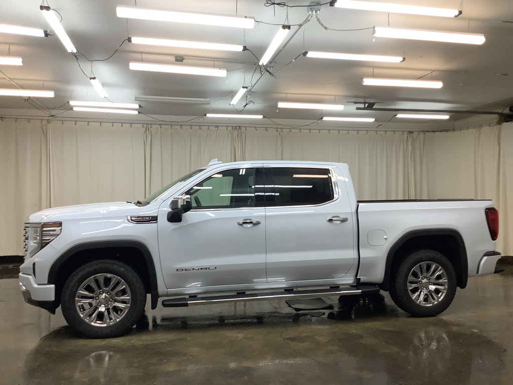 New 2026 GMC Sierra 1500 Denali w/ Technology Package AWD/4WD image 9