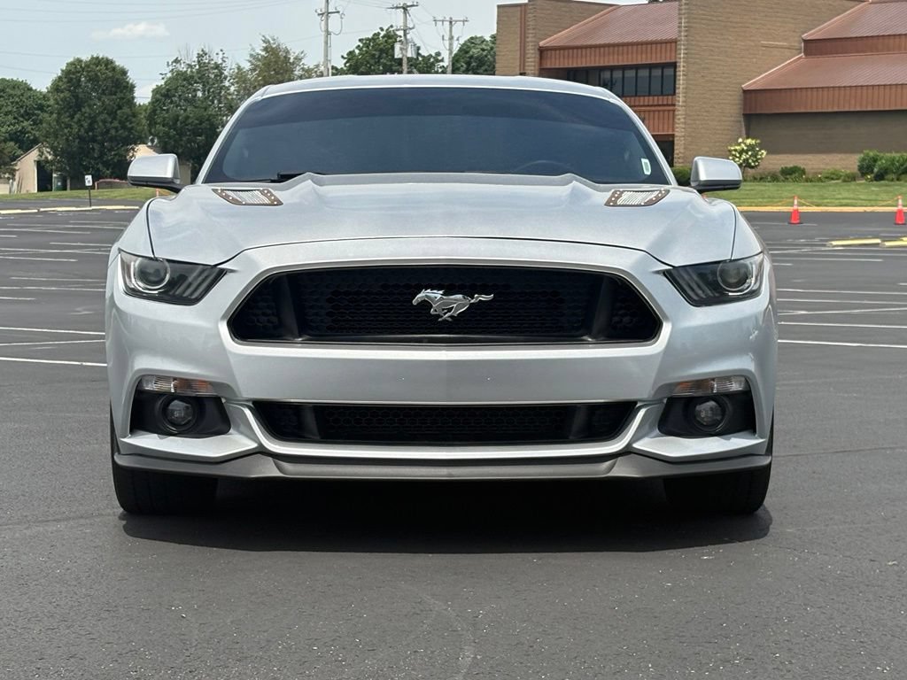Used 2017 Ford Mustang GT w/ GT Performance Package RWD image 3