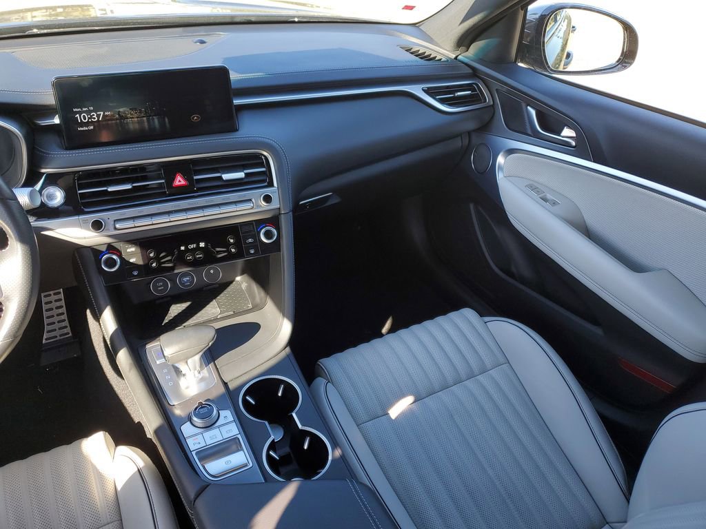 Used 2025 Genesis G70 2.5T w/ Sport Prestige Package image 16