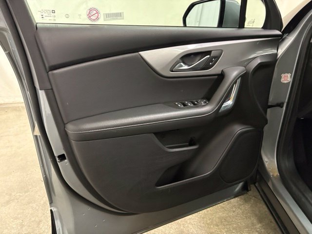 Used 2025 Chevrolet Blazer LT FWD image 29