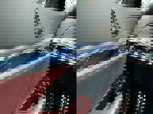 Used 2023 BMW i7 xDrive60 AWD/4WD image 25